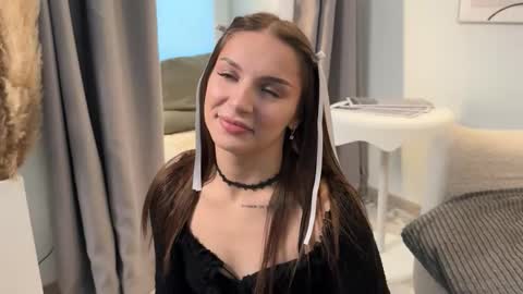 camilasfilth online show from September 11, 10:15 am