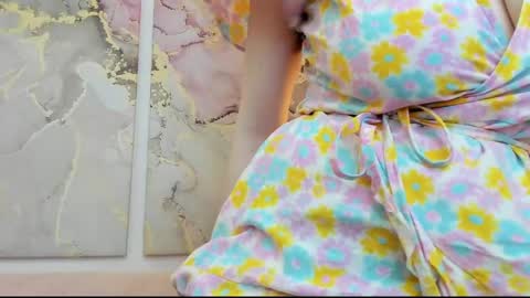 camilladreamer online show from April 14, 1:49 am