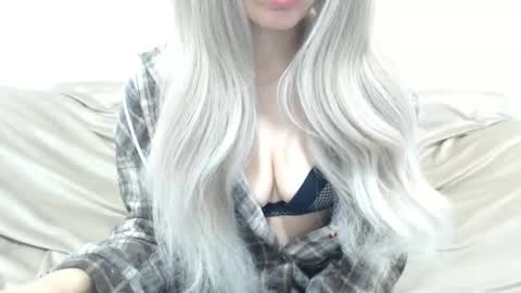 CamilleBunny online show from February 18, 3:38 am