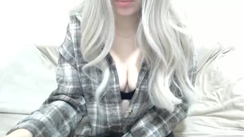 CamilleBunny online show from February 6, 3:21 am