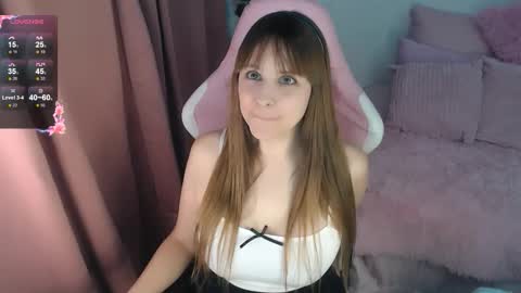  Nicole  Ill be back on Monday Happy Sunday  See you  online show from February 3, 12:21 am