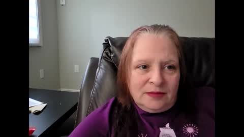 canadianqueen1973 online show from May 30, 12:19 am