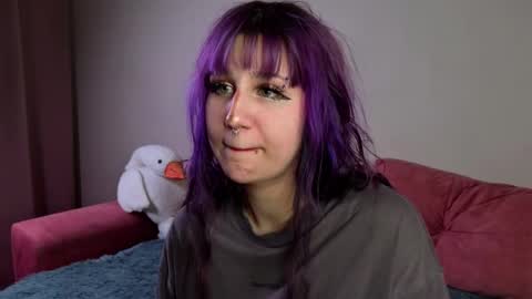 I am Lola u can call me Hello Kitty online show from November 11, 7:38 am