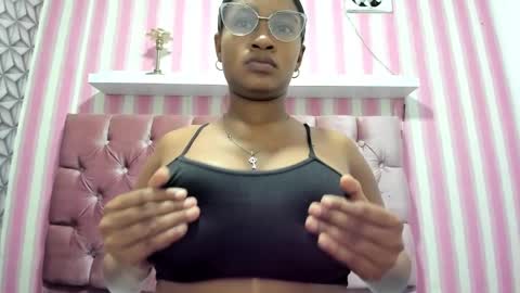 candy_ebony18_ online show from October 2, 1:05 pm