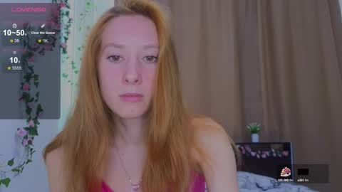 candy_flosse online show from September 19, 8:57 am