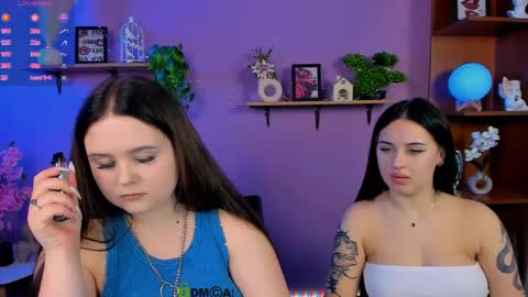 candy flossie1 online show from April 3, 8:18 pm