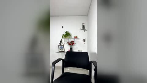 sofia perez online show from August 5, 3:57 am