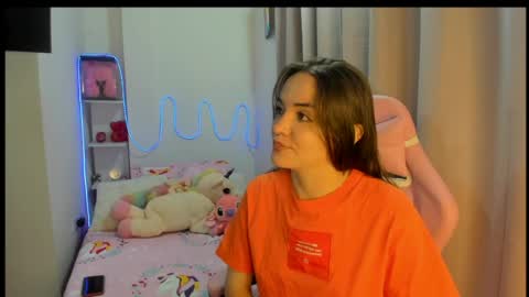 candy_kitty7343 online show from July 21, 3:51 am