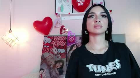 Snapshot of candy_leila3 chatting on February 19, 7:48 pm Leila online show from February 19, 7:48 pm