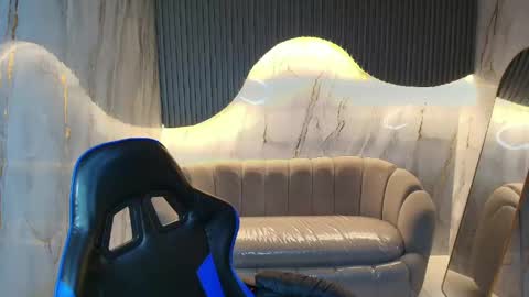 Candy  online show from April 22, 3:03 am