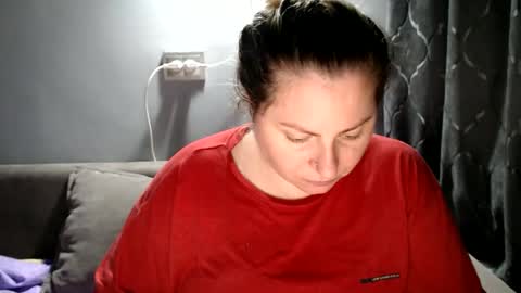 Laura online show from September 22, 7:45 pm