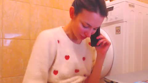 Snapshot of candyjesx chatting on February 7, 9:37 am CANDYJESx online show from February 7, 9:37 am