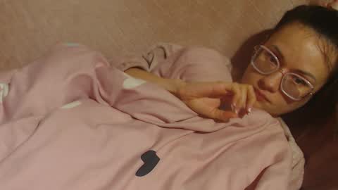 say meow and send tip  online show from March 6, 4:24 pm