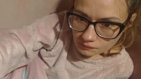 say meow and send tip  online show from November 12, 7:12 pm