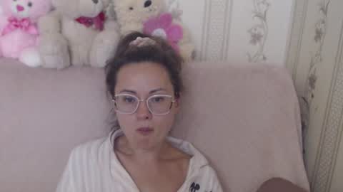 say meow and send tip  online show from July 17, 7:02 am