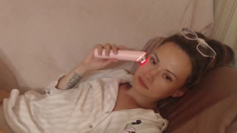 say meow and send tip  online show from June 26, 1:01 pm