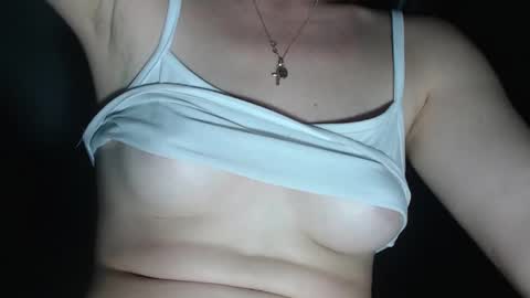 Snapshot of candylovet chatting on February 27, 1:59 am candylovet online show from February 27, 1:59 am