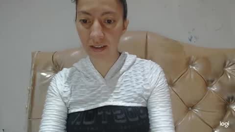 candymilfff online show from February 18, 12:06 pm