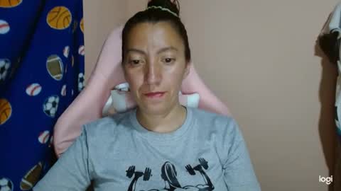 candymilfff online show from May 28, 9:23 pm