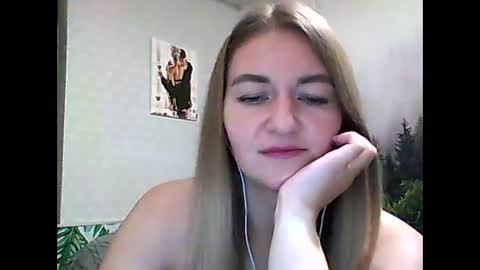 Daisy online show from September 23, 8:29 pm