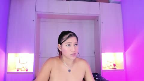  Dulce Maria  online show from September 11, 9:04 pm