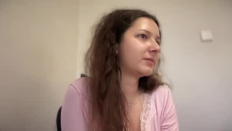 Emma online show from December 2, 6:48 am