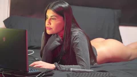 Snapshot of capriciousqueen chatting on September 21, 10:52 pm Miyah online show from September 21, 10:52 pm