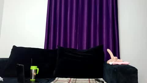 caramel_drip1 online show from February 14, 10:56 pm