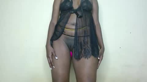 caramelebony_ online show from January 9, 8:11 pm