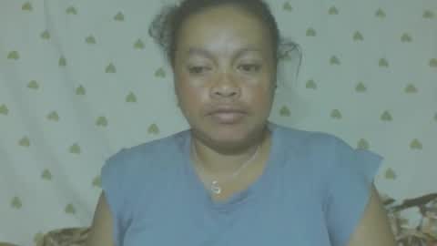 carinesexy69 online show from June 1, 11:49 pm