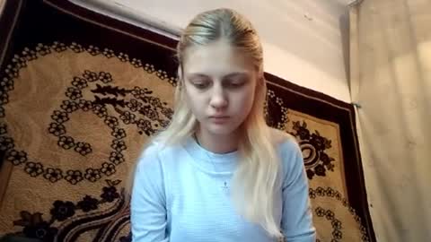 Kira online show from May 7, 3:22 am