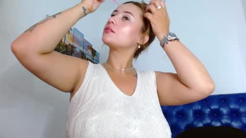 Snapshot of carla_beer chatting on January 23, 11:58 am Carla online show from January 23, 11:58 am
