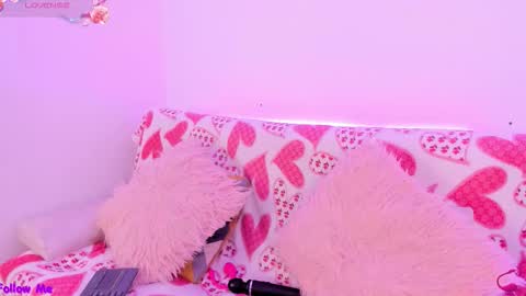 Snapshot of carla_wet18 chatting on September 9, 4:12 am Carla Wet18 online show from September 9, 4:12 am