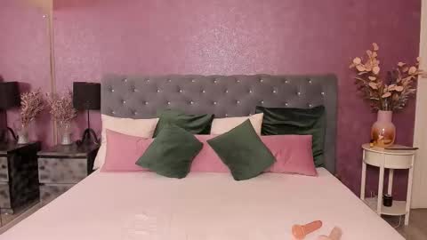 carlareys online show from October 23, 6:08 am