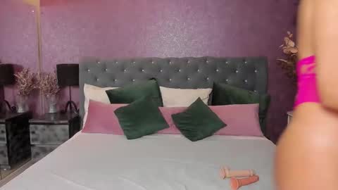 carlareys online show from November 27, 7:00 am