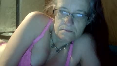 carleeswoman08 online show from March 24, 11:26 am