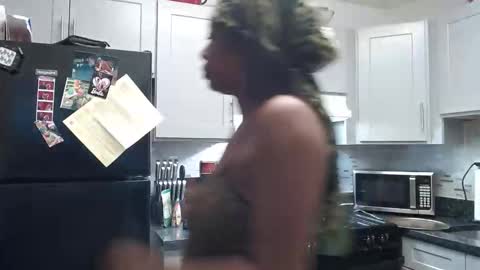 Carlie online show from December 15, 9:31 pm