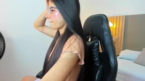 C A R L I N A online show from October 30, 12:17 pm