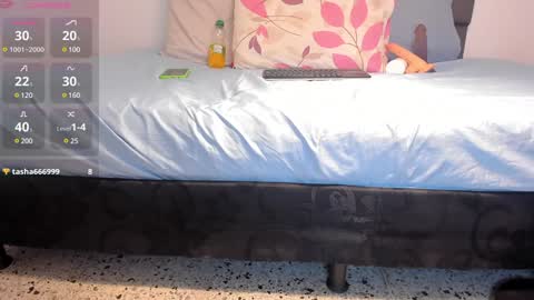 Snapshot of carlota_swan chatting on January 18, 1:51 pm carlota online show from January 18, 1:51 pm