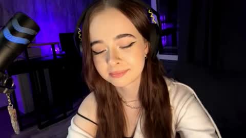 Snapshot of carmellacarrico chatting on October 15, 4:20 pm Rin online show from October 15, 4:20 pm