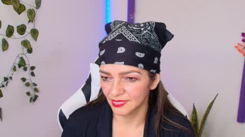 CAROL online show from February 8, 3:27 pm