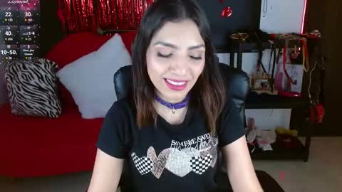 Caroline online show from February 20, 2:02 pm