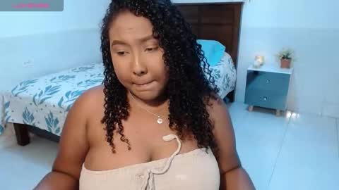 Snapshot of caroldelatorre chatting on October 17, 7:28 pm Carol de la torre online show from October 17, 7:28 pm