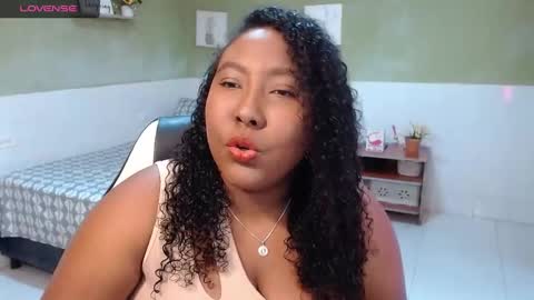 Snapshot of caroldelatorre chatting on February 6, 3:09 pm Carol de la torre online show from February 6, 3:09 pm