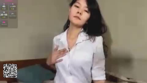 Kim online show from February 1, 1:10 pm