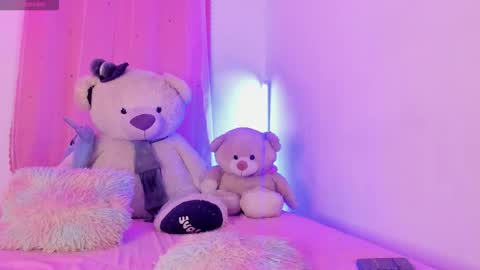 caroline 3 online show from November 12, 3:59 am