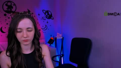 Caroline online show from July 23, 7:55 pm