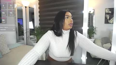 C A R O L I N E online show from February 10, 12:39 pm