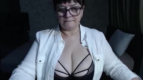 CarolineDream  online show from November 22, 6:43 pm