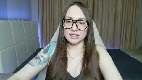 Caroline online show from July 27, 6:05 pm